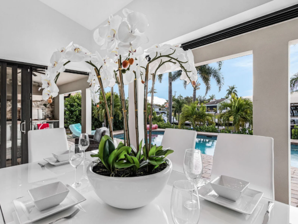 Ultimate Cape Coral Getaway - Luxury 3-Bedroom Pool Home